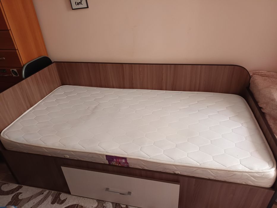 2 paturi de o persoană