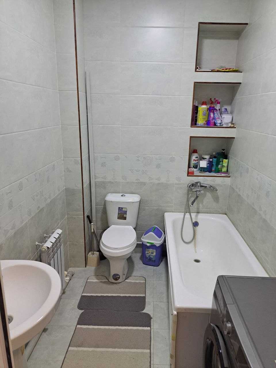 Нурхонда 2каватда 3хонали 81м2 янги балконли квартира сотилади.49500уе