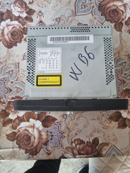 navigație mp 3 . passat B6