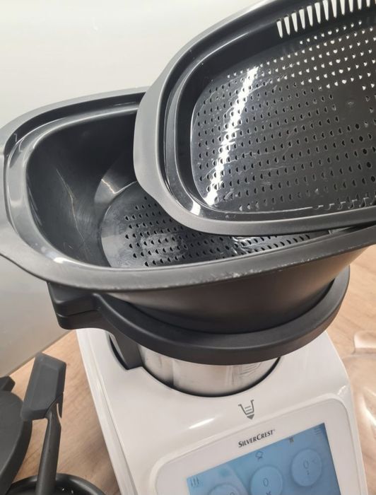 Robot de bucătărie Monsieur Cuisine Connect