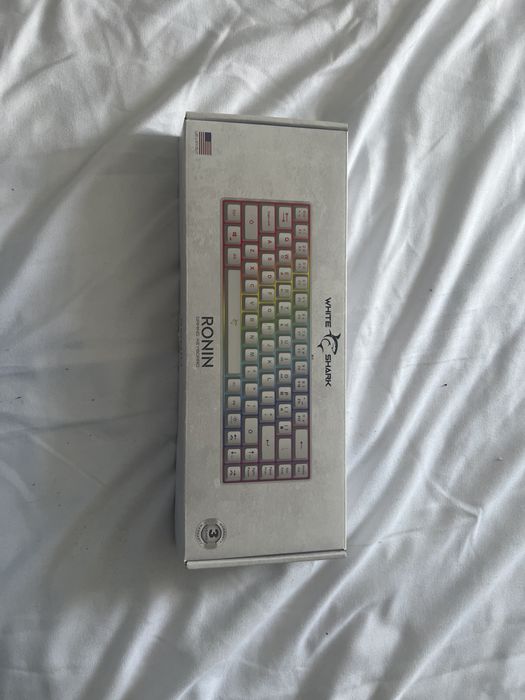 Vand Tastatura White shark Ronin