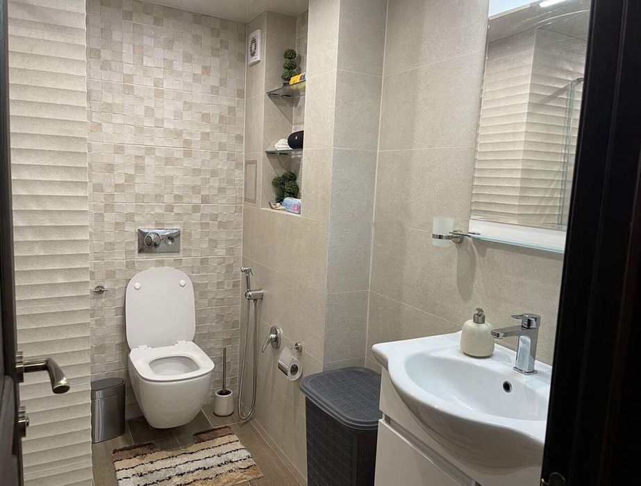 Дава се под наем Многостаен апартамент в Бургас, Лазур - 120 кв.м за 1020 € - Снимка #8