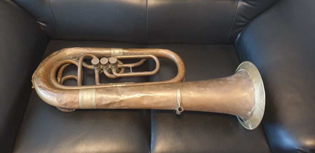 Instrument muzical vintage Brass