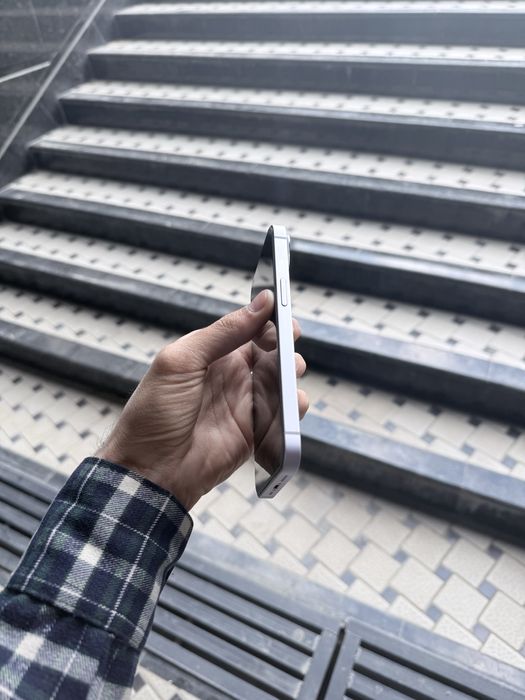 Iphone 14. 256gb kar dok