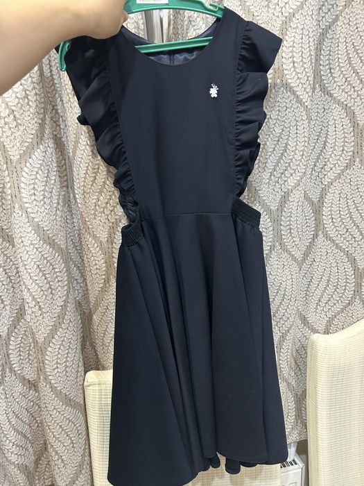 Продам школьный сарафан