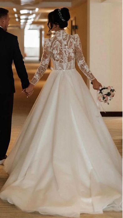 Rochie de mireasa (stil arabesc)