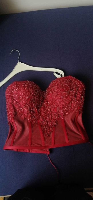 Официална рокля в цвят бордо