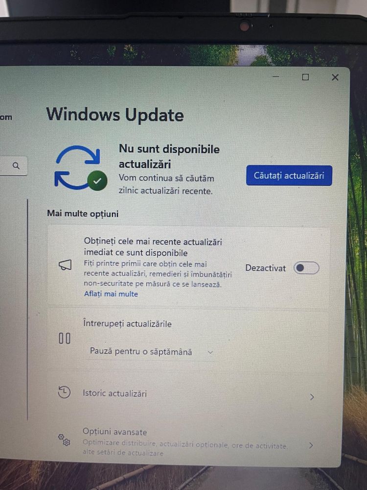Laptop Lenovo , model Intel64 Family 6