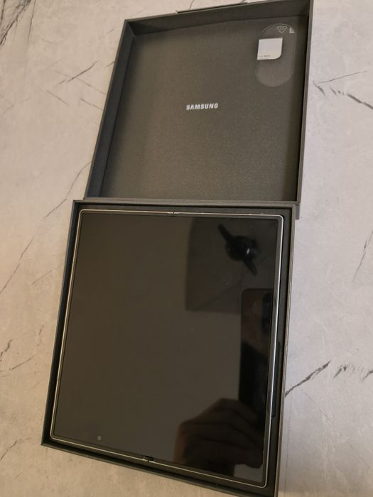 Samsung Z fold 7 256GB