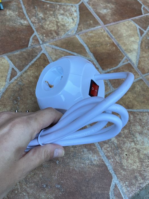 Prelungitor cub de birou