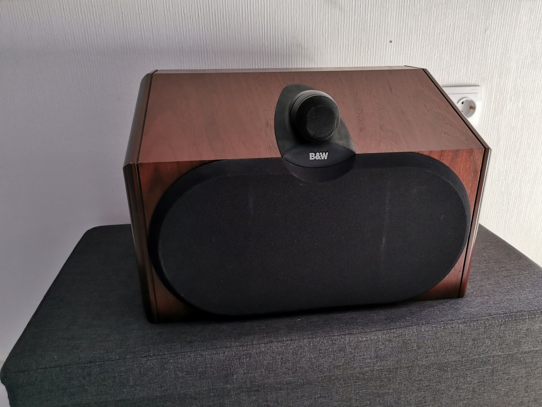 Bowers & Wilkins  CDM-CNT център