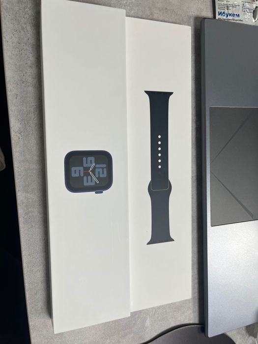 Apple Watch SE 40 мм