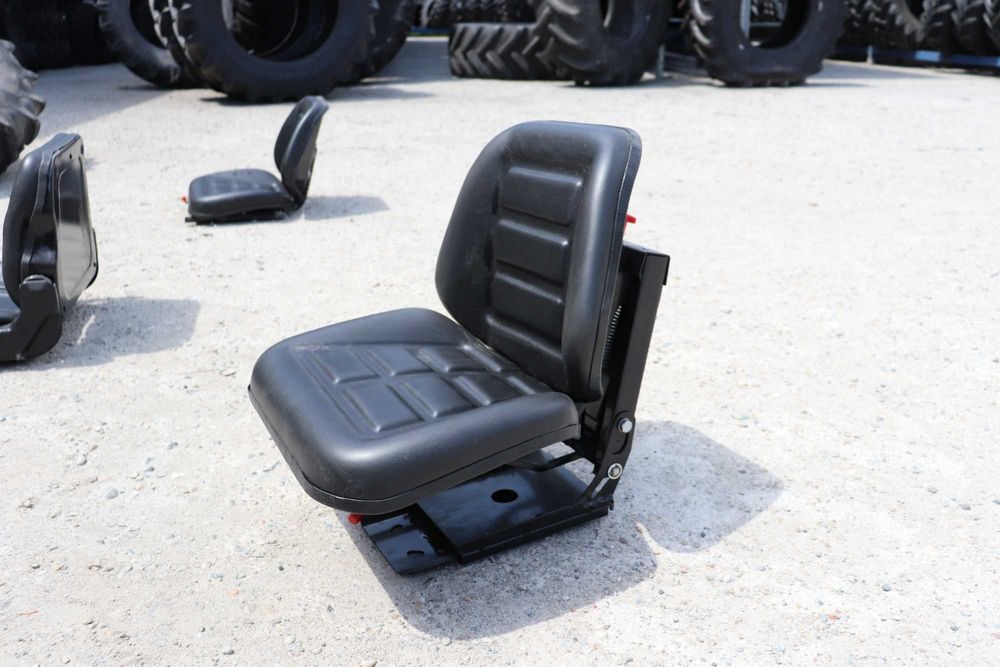 Scaun Universal pentru Tractor cu suspensie si reglaj fata spate