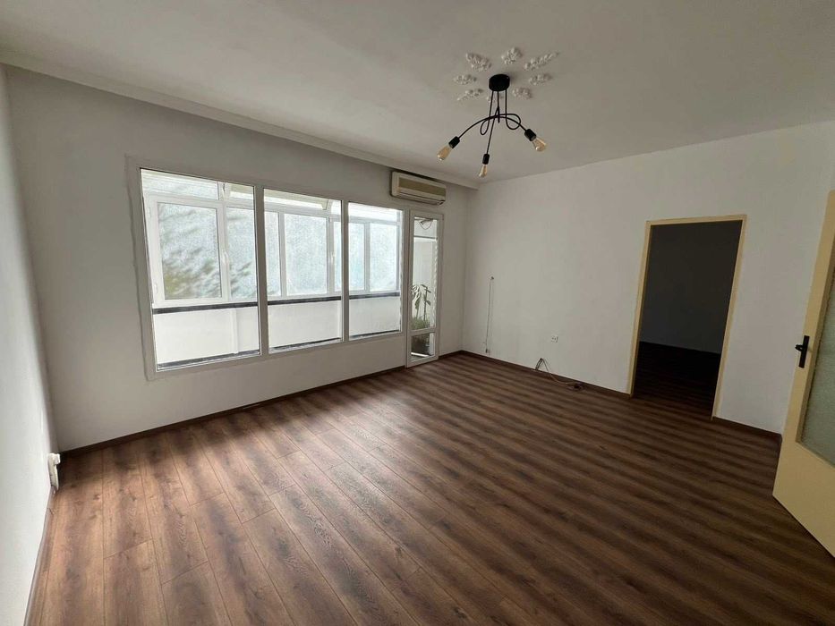 Продава се Тристаен апартамент в Пловдив, Въстанически - 87 кв.м за 1989 €/кв.м - Снимка #6