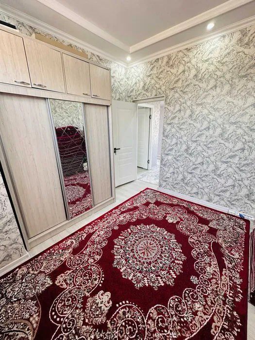 Дом. 4 ком., 2 этажа.. Участок 1,5 сот. Сергели, Хонобад. Метро 1,5 км