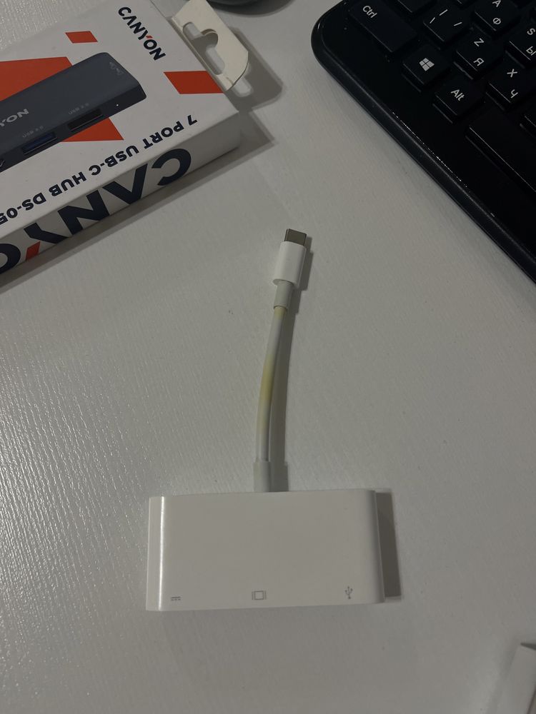 Переходник Apple USB-C-VGA