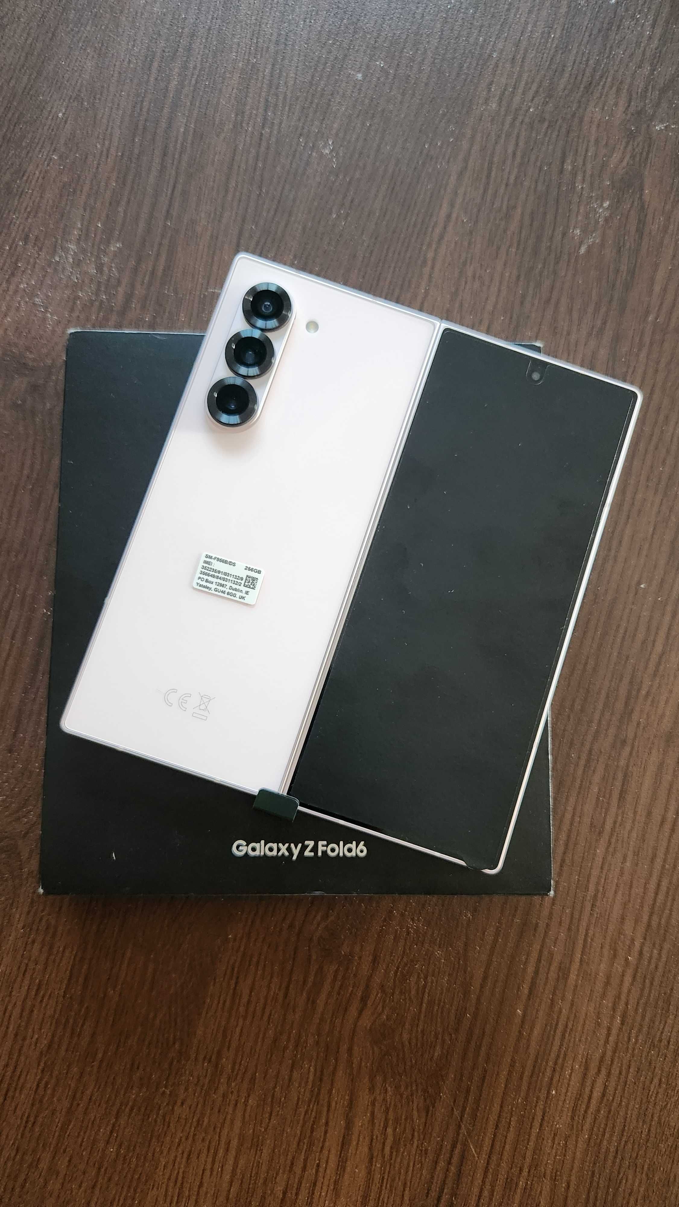 Samsung Galaxy Z Fold 6