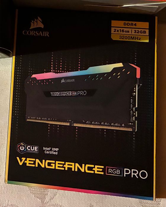 RAM Corsair Vengeance PRO RGB 32GB DDR4 Dual 3200 CL16(se da cu KIT)