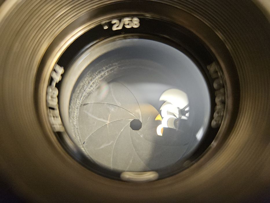 Obievtiv Helios 44 58mm F2 - M39