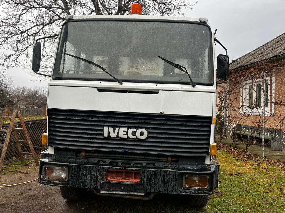 IVECO  Basculabil  6x4