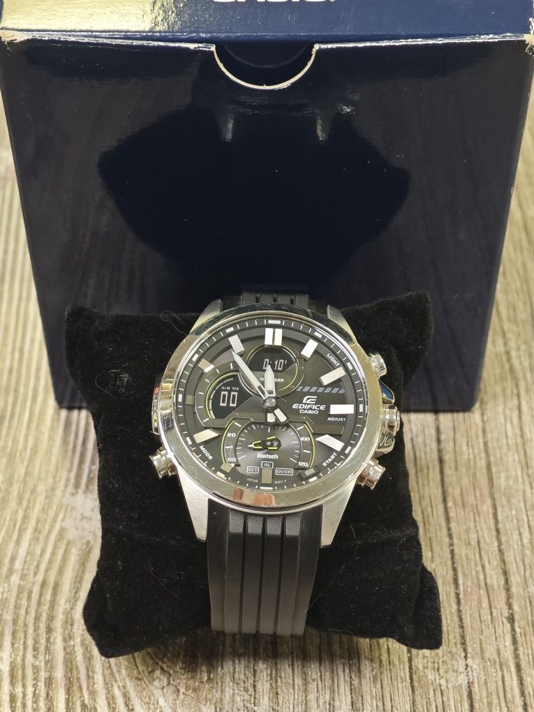 Casio Edifice Bluetooth ECB-30P-1A