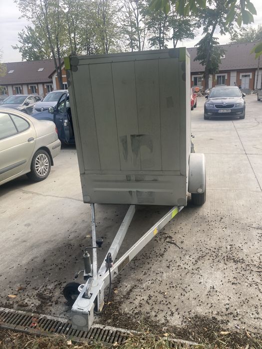 Remorcă de 750 kg Furgon din aluminiu