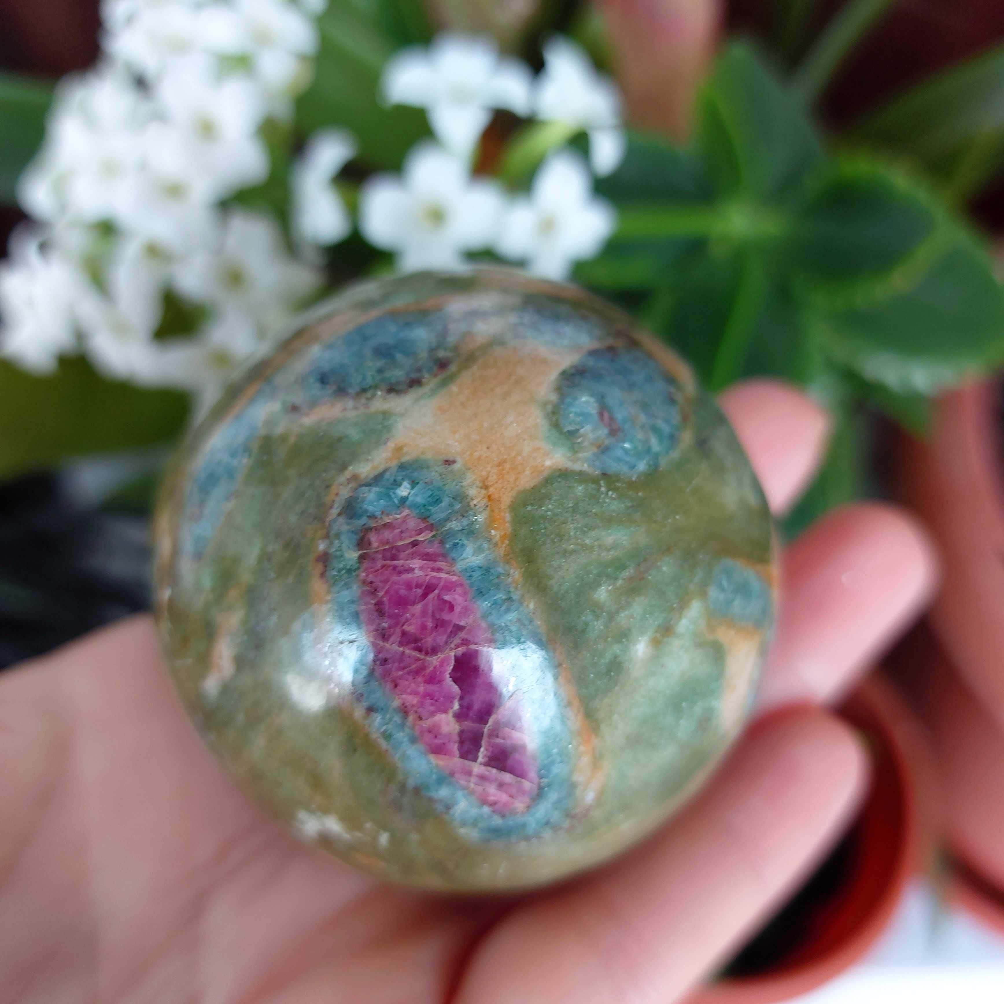 Sfera RubyZoisite (rubin in zoisit)