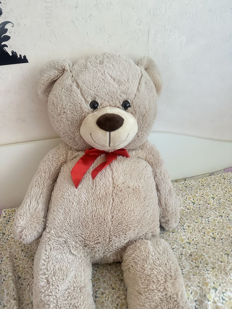 Плюшена играчка мече