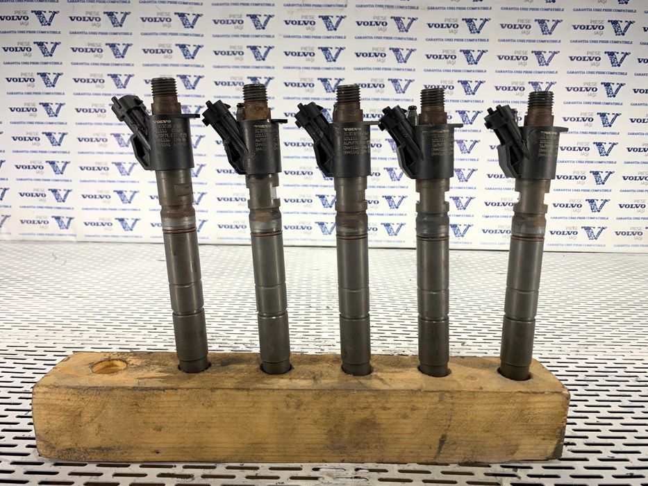 Injectoare motor euro 5, D3, D5 Volvo S60 V60 XC60 XC70 S80 V70.