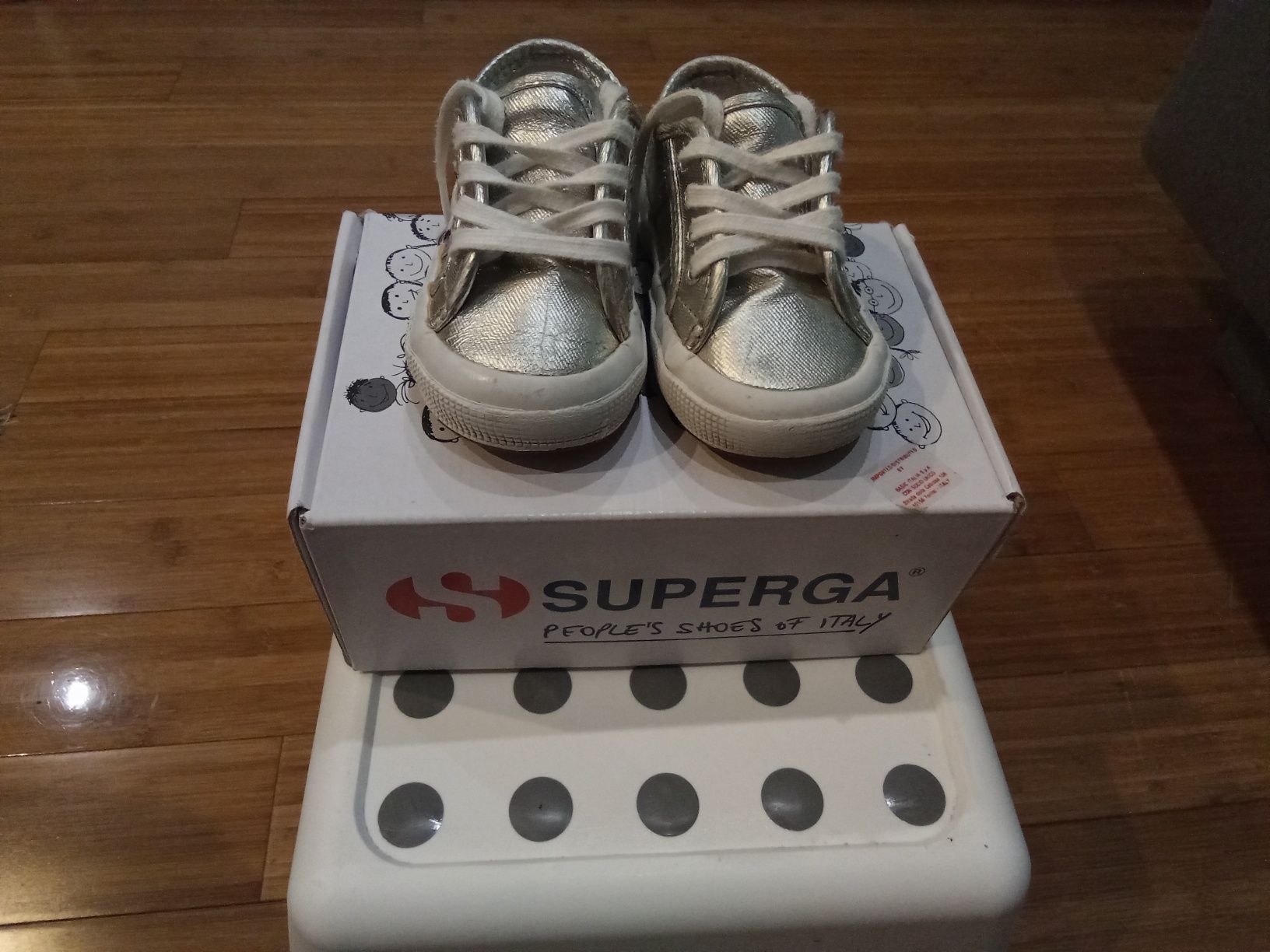 Лот -детски обувки 22/23- Doc.Martens-Superga-KK- 10лв.