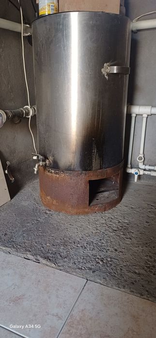 Samavar nerjavika 50-60 litr sotiladi