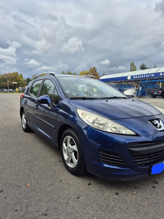 Peugeot 207 SW 2011