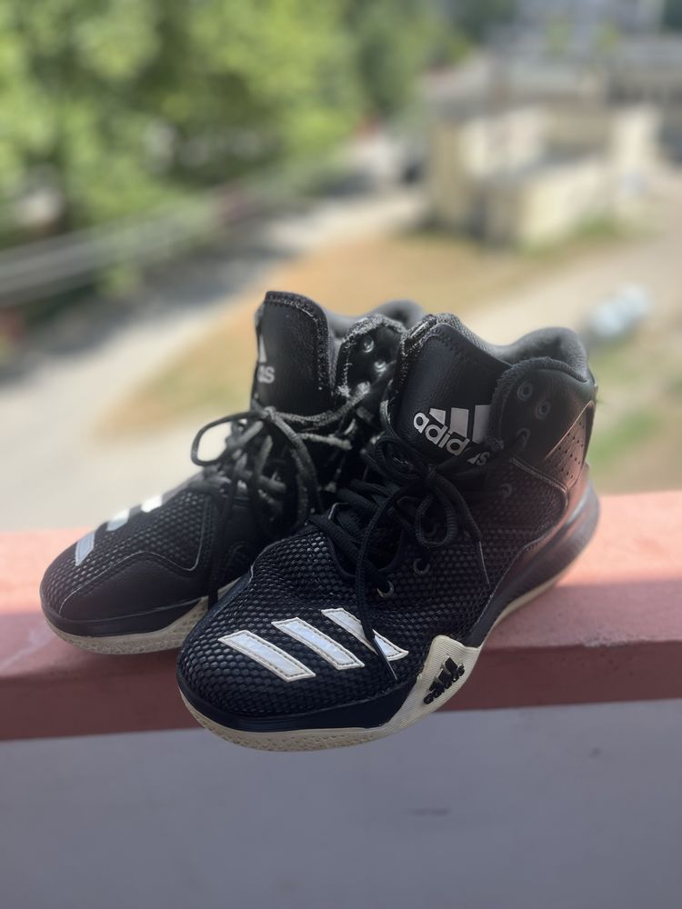 Спортни маратонки на adidas