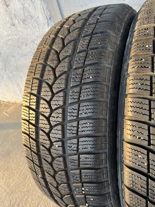 2 бр. зимни гуми 205/55/17 Tigar DOT 3216 6,5 mm