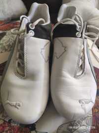 Pantofi sport dama Puma.