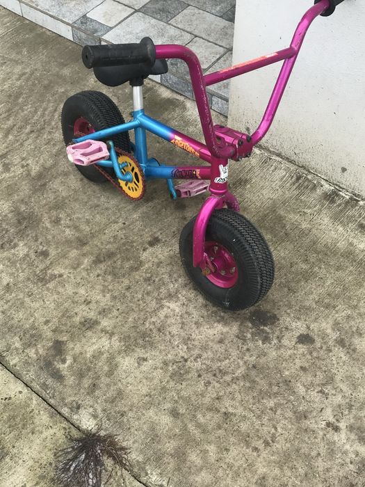Vand mini bmx in stare foarte buna