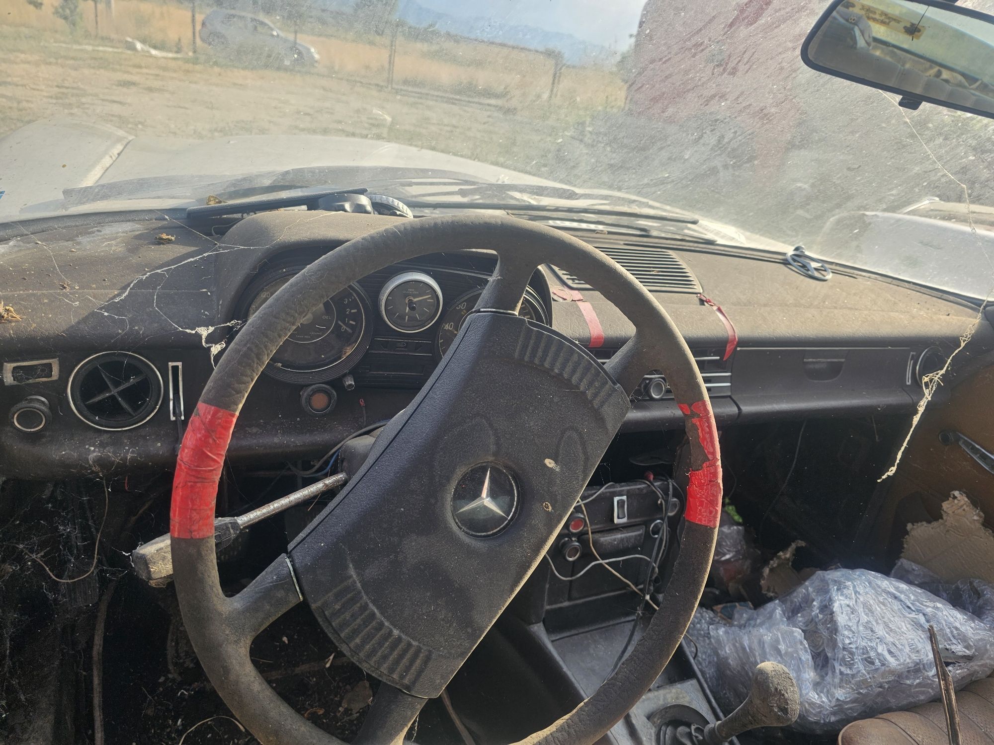 Mercedes 114 и 115