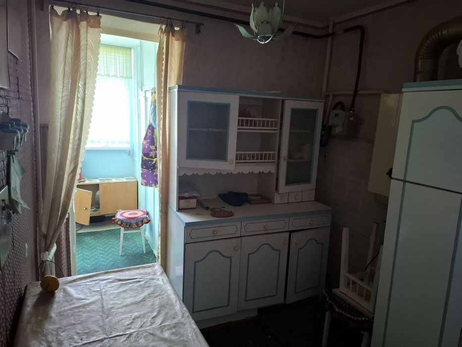 Mubakek kvartira sotiladi