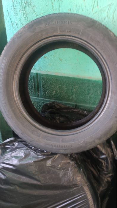 Зимние шины, 45000т  размер 205/60/16.