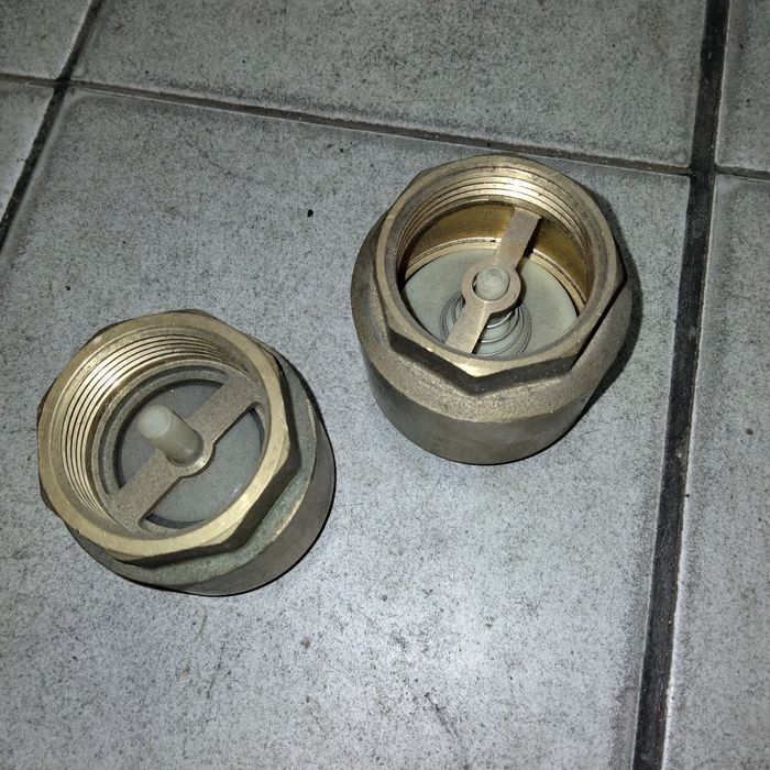 Обратна клапа 1 1/4"