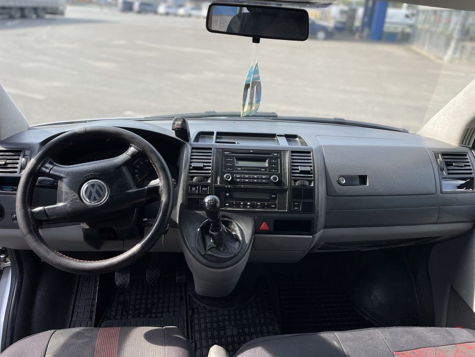 VW T5 Caravelle 2.5 TDI 8+1 locuri