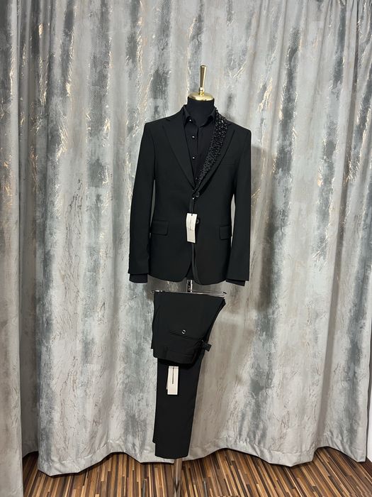 Costum Dior , elegant