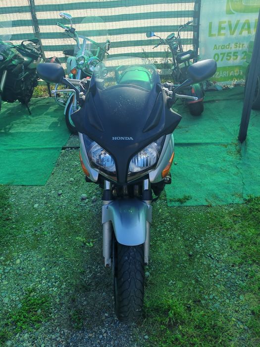 Honda CBF 600 A2(25kw) 2004 cash sau rate fixe