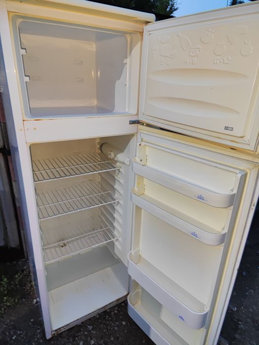 Холодильник рабочий