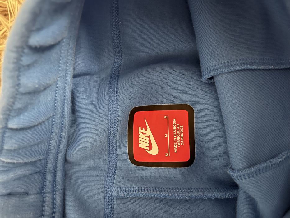 Vand pantaloni nike