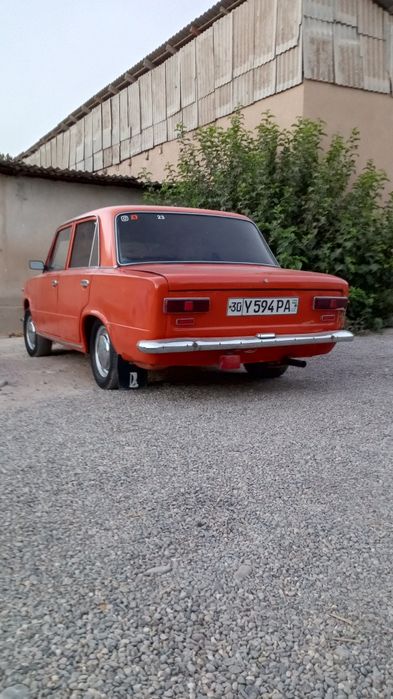 VAZ 2101 jguli srochna sotiladi matori zoʻr giniralni davernis bor3yil