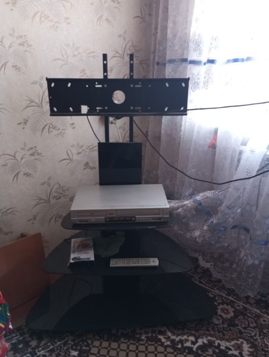 Кронштейн стойка для телевизора