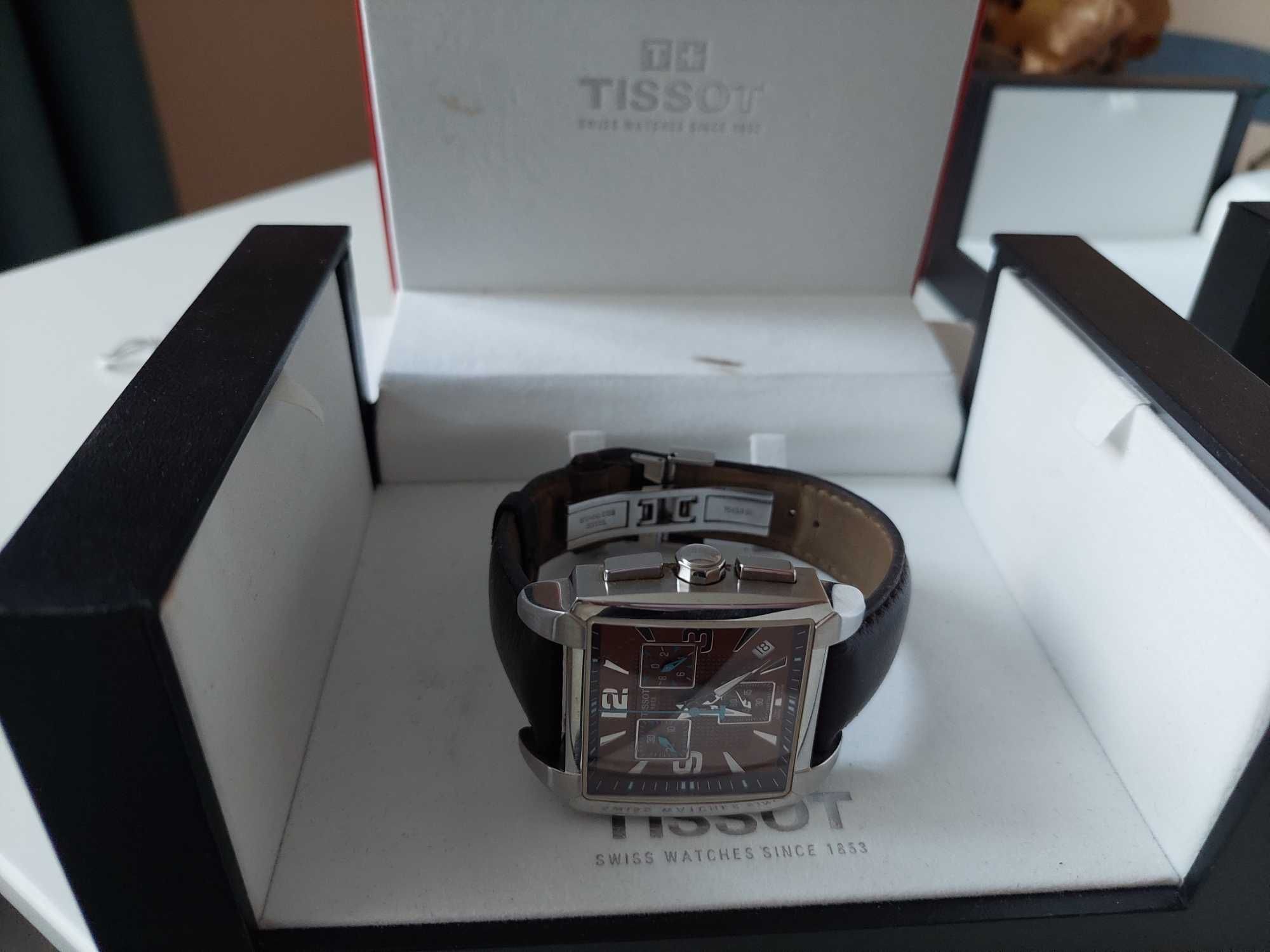 Часовник Tissot T005.517 A