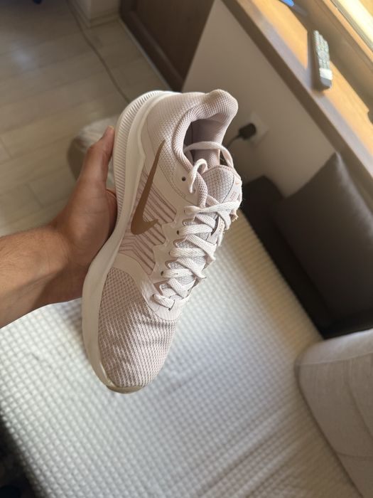 Nike Downshifter 11 дамски обувки розови 40 номер