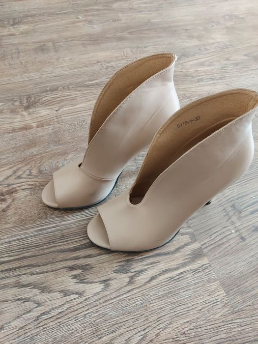 Продам Ботильоны